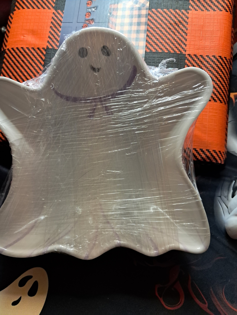 White Ghost Serving Bowl with Purple Accents 4 Pack